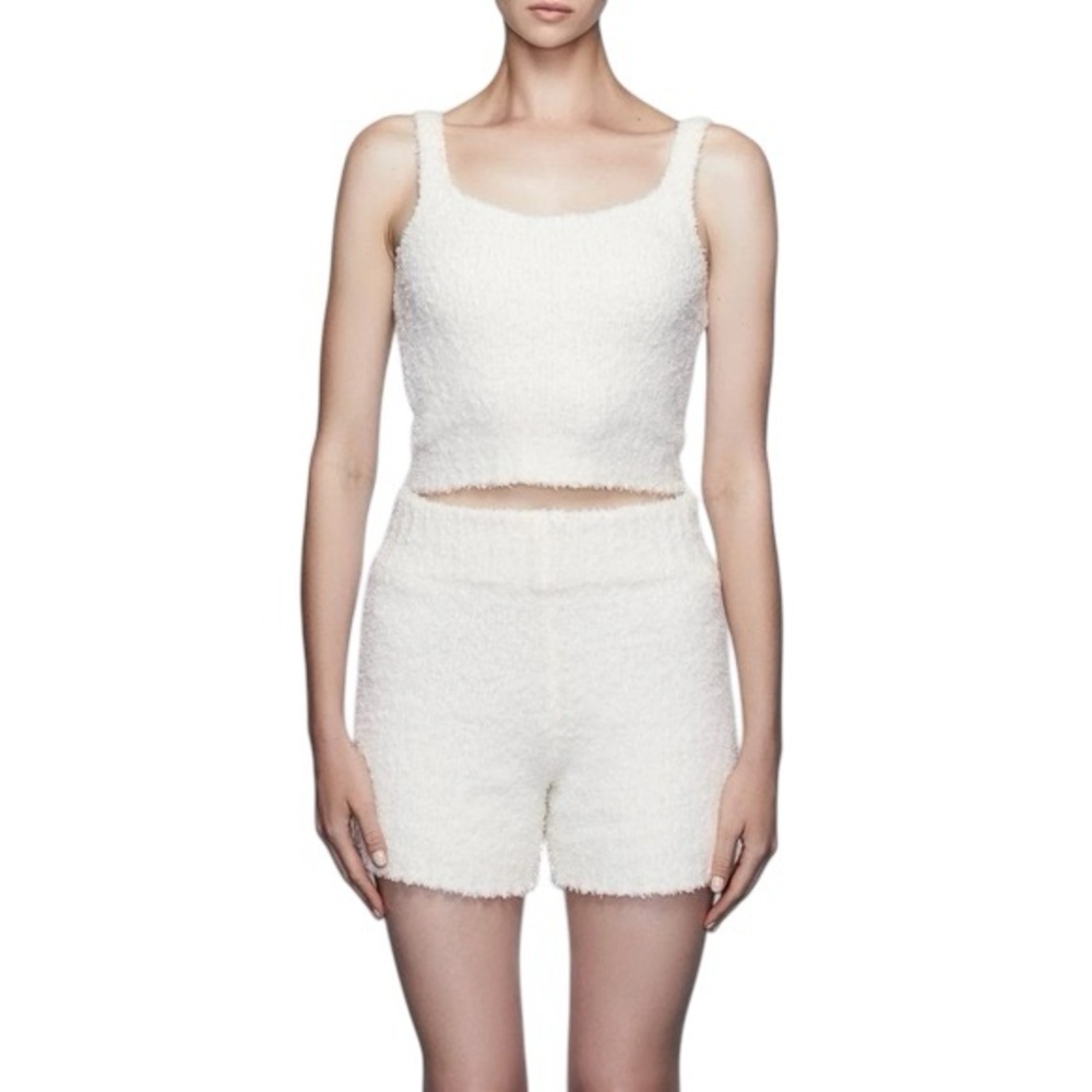 NWT SKIMS Cozy Knit Shorts in Marble White Size Medium - Picture 2 of 4